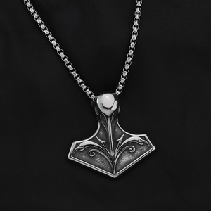 Collier pendentif marteau de Thor en acier inoxydable pour homme, style nordique rétro, bijoux hip-hop, design géométrique, épée asymétrique - Product Image 3