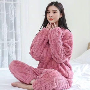 Damen Herbst/Winter Flanell Jacquard Sherpa Loungewear-Set Tragbarer Coral Fleece Pyjama Dickes Warmes 2-Teiliges Outfit - Product Image 1