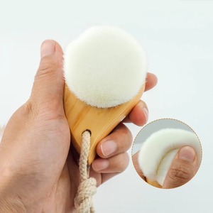แปรงทำความสะอาดใบหน้าด้ามไม้ ขนแปรงสังเคราะห์ เครื่องมือกำจัดสิวเสี้ยน - Product Image 4