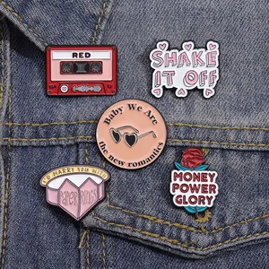 Cantante femenina letras esmalte pines personalizado Cinta Roja Rosa fetiche Metal Broches insignia pines broches mujeres