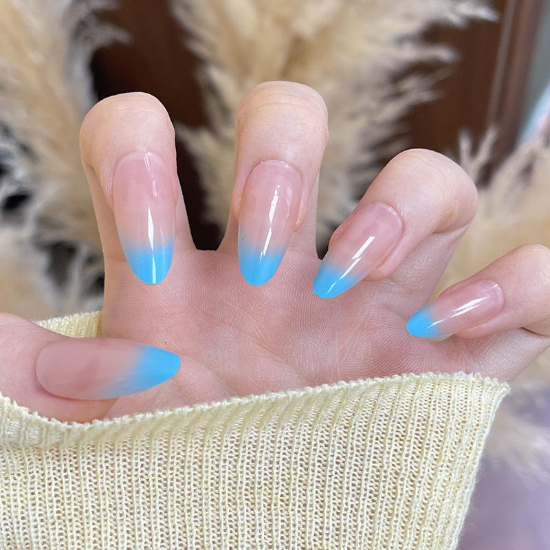 BZ1599ท้องฟ้าใสราวกับคริสตัล