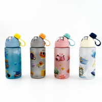 Bouteille d'eau portable en plastique de 600 ml pour enfants, avec paille anti-fuite et lanière, idéale pour l'école et les activités de plein air
