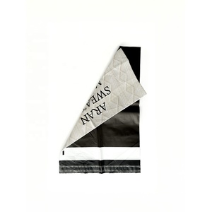 Sac d'expédition en polyéthylène jetable, écologique, auto-adhésif et imperméable pour le commerce électronique - Product Image 6