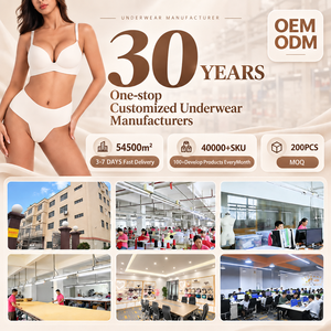 ¡Gran Oferta! Novedad: Tanga de Mujer con Cadena Metálica de Corazones, Corte Bajo, Hueco Frontal y Parte Trasera Lisa - Product Image 5