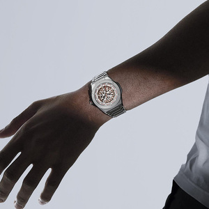 Relojes mecánicos automáticos de zafiro con diseños clásicos personalizados, bajo MOQ, para hombre, de lujo, con esqueleto, de acero inoxidable. - Product Image 4