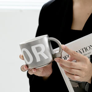 Tasse en céramique de luxe avec poignée, couleur unie, cadeau souvenir pour les couples, tasse à café haut de gamme, printemps 2023 - Product Image 6