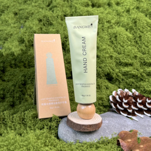 Vente en gros Crème pour les mains Pretty Girl exclusivement fournie avec une marque privée personnalisée Min Lotion Soin hydratant <span class=keywords><strong>anti</strong></span>-âge - Product Image 1