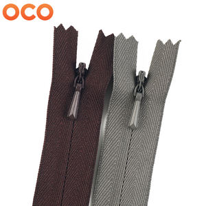 Vente en gros 3 #   4 #   Fermeture éclair invisible sur mesure en nylon, longueur et couleur personnalisables, fermeture éclair à extrémité fermée pour vêtements, robes <span class=keywords><strong>de</strong></span> femme, fermeture éclair pour oreiller - Product Image 1