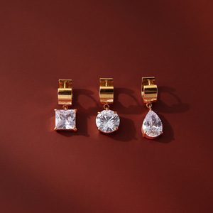 ต่างหูคริสตัลทรงหยดน้ำ ชุบทอง 18K สแตนเลสสตีล ประดับเพชรซิคอนแบบหนามเตย เหมาะสำหรับใส่ทุกวัน ชุดเครื่องประดับ - Product Image 2