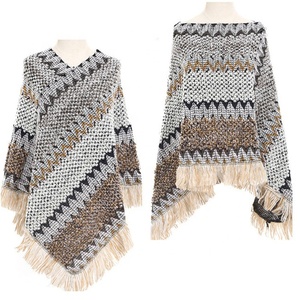 Mode américaine chaud hiver femmes châle pull <span class=keywords><strong>Mohair</strong></span> fourrure fil coloré tricoté <span class=keywords><strong>Poncho</strong></span> avec pompon pull <span class=keywords><strong>Poncho</strong></span> - Product Image 6