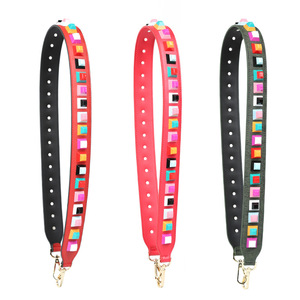 Sangle d'épaule colorée à rivets pyramidaux pour sacs à main, sangle de <span class=keywords><strong>sac</strong></span> cloutée multicolore, sangle de remplacement en cuir PU pour <span class=keywords><strong>sac</strong></span> à main DIY - Product Image 5
