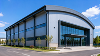 Structure intérieure en acier pour salle de basketball, structure extérieure en panneaux métalliques modernes, toit en structure acier à longue portée pour les sites sportifs