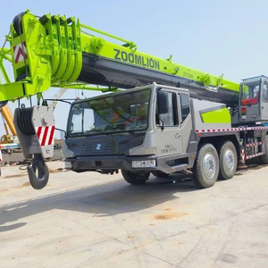 Grúa sobre Camión Zoomlion ZTC500H de 50T Usada de Alta Calidad, Elevación Eficiente, Componentes Duraderos para Trabajos Pesados - Product Image 1