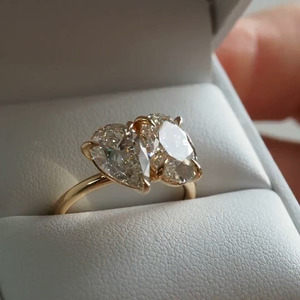 <b>Solitaire</b> <b>Ring</b> Oval Cut 2CT 3-5CT 18K IGI Certified CVD Lab Grown Diamond <b>Ring</b> for Engagement Wedding - Product Image 1