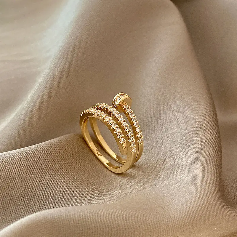 Anillo de uñas de diamante completo clásico de moda cobre 18K oro de gama alta Mirco Pave CZ anillo de piedra lujo exquisito anillo de uñas abierto para mujer