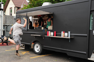 2025 nouveau Design grands chariots <span class=keywords><strong>de</strong></span> restauration rapide camping-car Commercial Mobile électrique café restauration Concession camion <span class=keywords><strong>de</strong></span> nourriture à vendre - Product Image 6