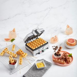 Mini <span class=keywords><strong>gaufrier</strong></span> belge électrique automatique avec 6 bâtons de gaufres et assiettes <span class=keywords><strong>interchangeables</strong></span> pour sandwichs à crêpes à bulles - Product Image 6
