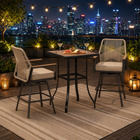 Ensemble de salle à manger d'extérieur 2 pièces en rotin tressé avec tabourets de bar pivotants et table de bistrot carrée haute pour jardin, terrasse et patio
