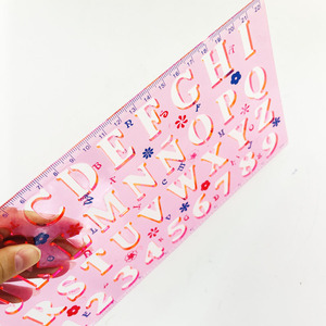 Juego de 2 Plantillas de Dibujo de Letras de Plástico de Primera Calidad, Clásicas, de 22 cm de Longitud, para Niños - Product Image 5