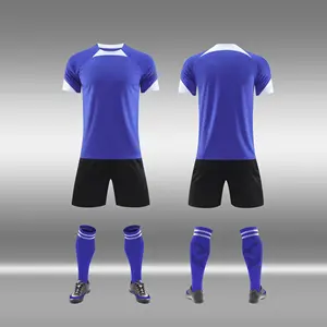 Conjunto de roupa de futebol lisa 2023, camisa bordada personalizada, uniforme de futebol de secagem rápida para homens