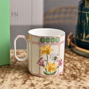 Ensemble de tasses en porcelaine fine de style européen moderne minimaliste avec couvercle et boîte cadeau, tasse à thé de luxe écologique - Product Image 2