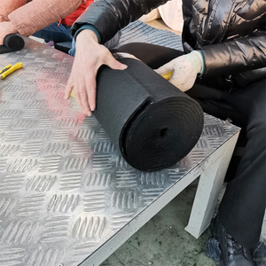 Tapis de rembourrage de pont de bateau de <span class=keywords><strong>remorque</strong></span> <span class=keywords><strong>marine</strong></span> à poils hauts avec rouleaux et étiquette d'emballage personnalisés - Product Image 6