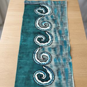 Bufanda de Pashmina de Lana Merino con Estampado Floral Hecho a Mano, Elegante Chal Largo Estilo Chifón, Suave y Moderno para Mujer - Product Image 1