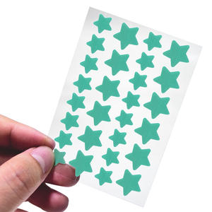 カラフルな星型ハイドロコロイドニキビパッチ、キュートなニキビシール、カスタムコラーゲンハーブ成分配合のフェイシャルニキビパッチ - Product Image 4