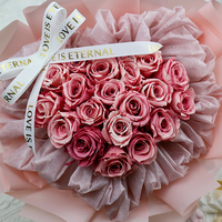 Handgemachte natürliche echte Rosen konservierte Blumen Blumenstrauß Herzform langlebig für Valentinstag Muttertag Jubiläum Abschluss