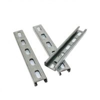 Profilé en C en acier galvanisé inoxydable solaire 41*41 à trous fendus, design moderne pour la décoration, avec protection anti-corrosion Unistrut