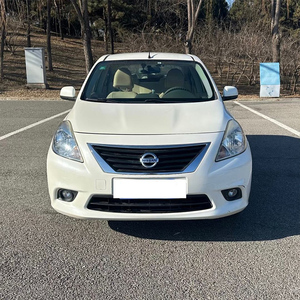 Berline d'<span class=keywords><strong>occasion</strong></span> Nissan Sunny modèle 2014 1.5XL CVT édition Luxe – Meilleure berline rapport qualité-prix – <span class=keywords><strong>Voiture</strong></span> d'<span class=keywords><strong>occasion</strong></span> - Product Image 2