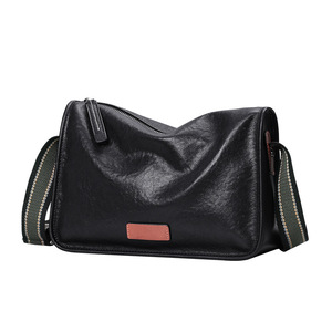 Sac à bandoulière en cuir véritable pour hommes, noir, en cuir de vache de première qualité, grande capacité, sac à bandoulière pour les déplacements professionnels, durable, imperméable - Product Image 5