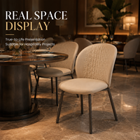 Chaise de salle à manger ergonomique moderne avec dossier incurvé matelassé, assise rembourrée beige, pieds en métal pour hôtel, restaurant