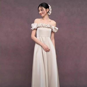 Vestido de dama de honor color champán, vestido de dama de honor de satén de alta calidad hasta el suelo. - Product Image 6