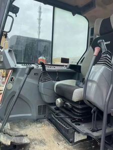 Mini-excavatrice sur chenilles Doosan DX60 d'occasion haute performance 2023, 6 tonnes, avec moteur et pompe Kawasaki - Product Image 5