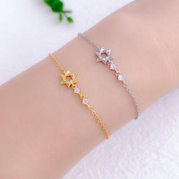 Bracelet chaîne hexagramme de luxe léger, étoile creuse 3D, accents en pierre, léger, idéal pour un cadeau ou un usage personnel