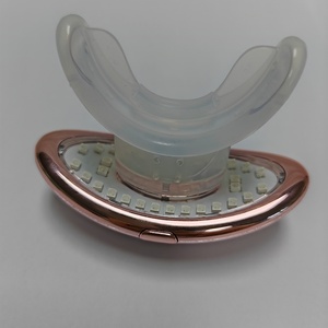 Dispositivo Voluminizador de Labios, Suaviza las Arrugas de los Labios, Blanqueamiento Dental, Terapia de Luz Roja e Infrarroja Azul, Voluminizador de Labios Eléctrico Extremo - Product Image 2