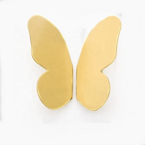 Perilla de lujo para muebles, <span class=keywords><strong>Pomo</strong></span> de <span class=keywords><strong>puerta</strong></span> de gabinete de estilo mariposa de latón dorado sólido - Product Image 1