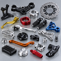 Pièces de moto personnalisées usinées CNC, usine OEM ODM, levier de frein en aluminium, repose-pieds, triple collier de fixation anodisé