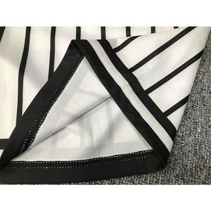 กางเกงขาสั้นบาสเก็ตบอลผู้ชายดีไซน์ลายซิปย้อนยุคแบบกําหนดเอง - Product Image 4