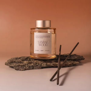 Venta al por mayor personalizado 100Ml 150Ml 200Ml claro vacío aromaterapia aceite esencial Perfume caña difusor botella <span class=keywords><strong>de</strong></span> vidrio <span class=keywords><strong>de</strong></span> lujo - Product Image 2