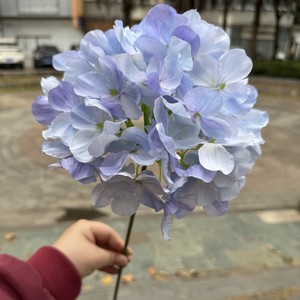 ฉากหลังม่านดอกไฮเดรนเยียประดิษฐ์ ตกแต่งแบบน้ำตก สำหรับถ่ายรูปงานแต่งงาน วันวาเลนไทน์  ตกแต่งผนังด้วยดอกไม้ - Product Image 2