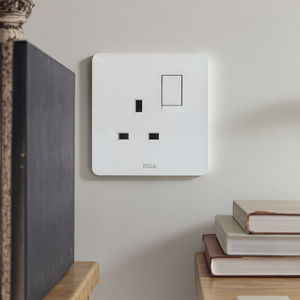 MGA Großhandel Hot Sale Modische einfache und langlebige UK Switched Socket mit Fabrik preis - Product Image 1