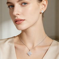 Ensemble de bijoux fantaisie en gros, parure trèfle en argent avec zircon cubique taille poire, boucles d'oreilles et collier, produit tendance 2026 pour femme