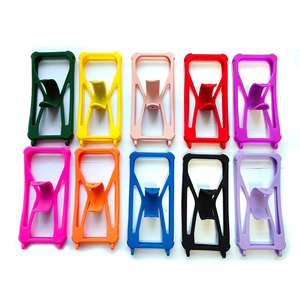 Custodia universale con cordino per telefono cellulare regolabile a mani libere a tracolla per <span class=keywords><strong>iPhone</strong></span> 16 15 12 in Silicone porta telefono con cinturino - Product Image 2