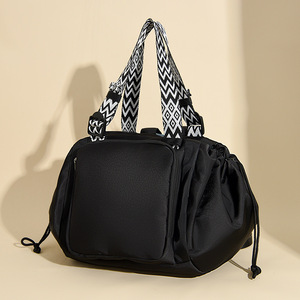 Sac fourre-tout universel multifonctionnel et polyvalent pour le voyage, grande capacité, portable, idéal pour l'hiver, sac de voyage décontracté - Product Image 1