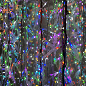 PROMOTION EXCEPTIONNELLE : Arbre lumineux LED musical multicolore IP65 en PVC pour Thanksgiving, Noël, Nouvel An – Idéal pour aménagement paysager, jardin, parc, hôtel – Arbre étoilé en forme de saule - Product Image 5