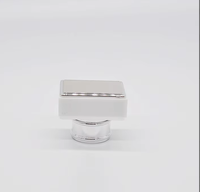 Flacon de parfum rectangulaire en verre vide de 100 ml, design luxueux personnalisé blanc avec couvercle