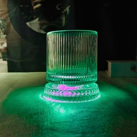Verre à whisky rotatif en cristal avec lumière LED 360°, base pivotante, coupe artisanale, vente en gros