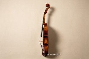 Violín artesanal profesional de alta gama, hecho con madera maciza de abeto y arce, estilo antiguo Jacob Stainer, tamaño 4/4 para adultos. - Product Image 3